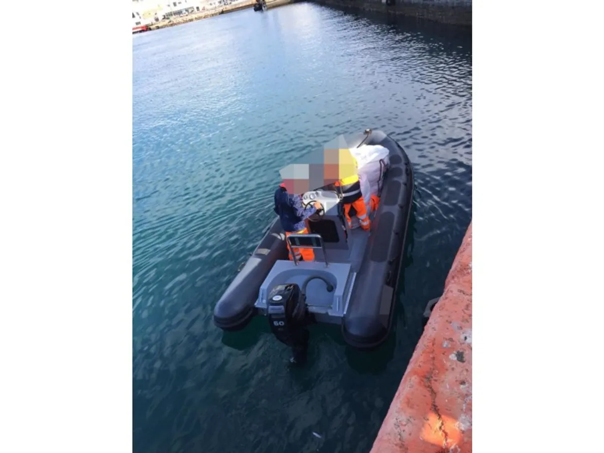 Kapal penarik keur dijual