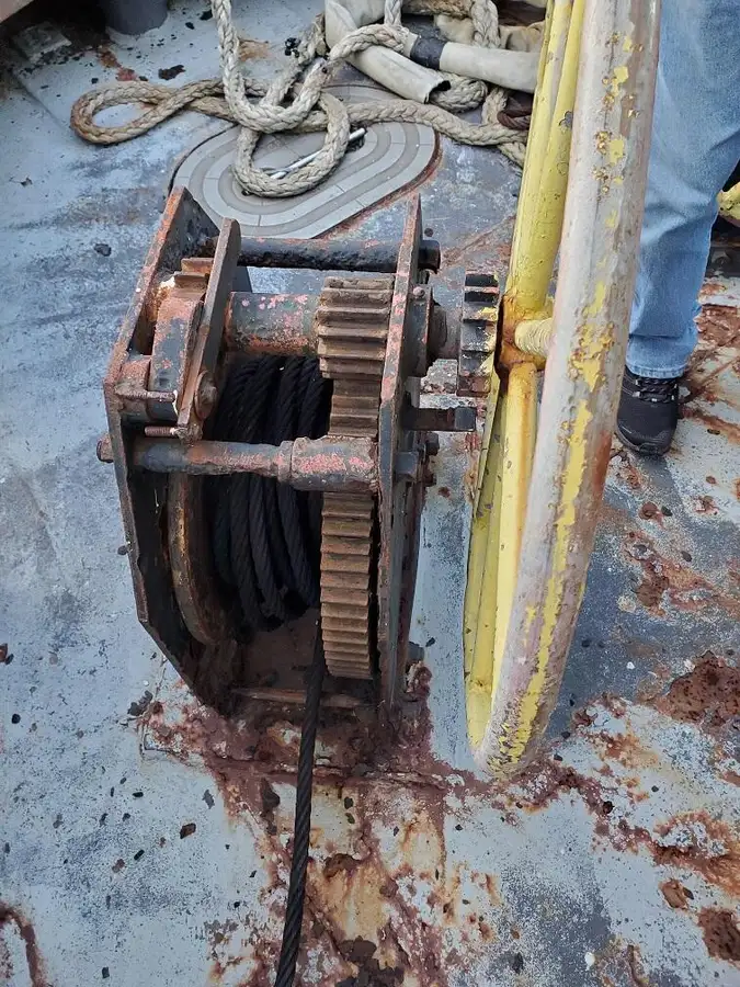 Kapal penarik keur dijual
