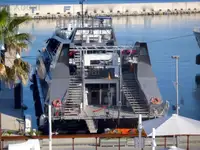 Kapal panumpang pikeun dijual