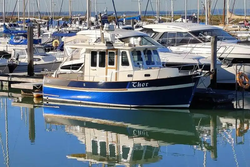 Kapal kerja keur dijual