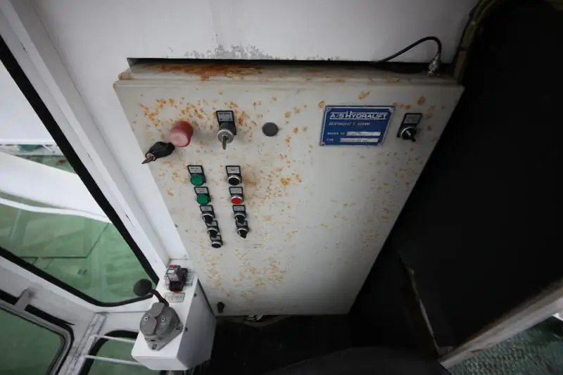 Kapal pangangkut barang curah keur dijual