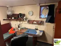 Kapal pasokan keur dijual