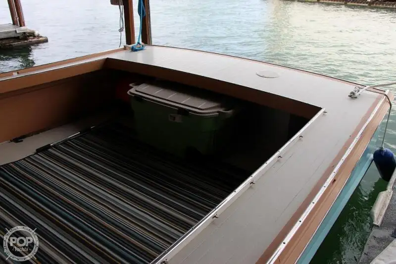 Kapal pangolahan lautan keur dijual