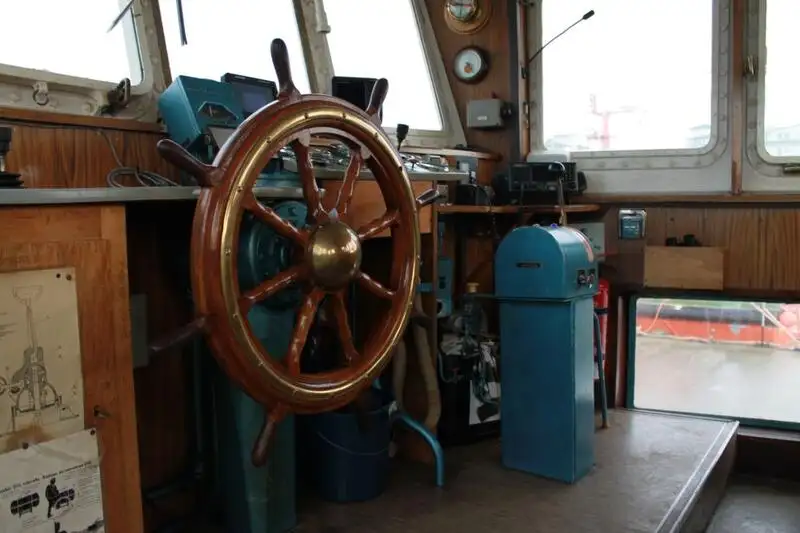 Kapal penarik keur dijual