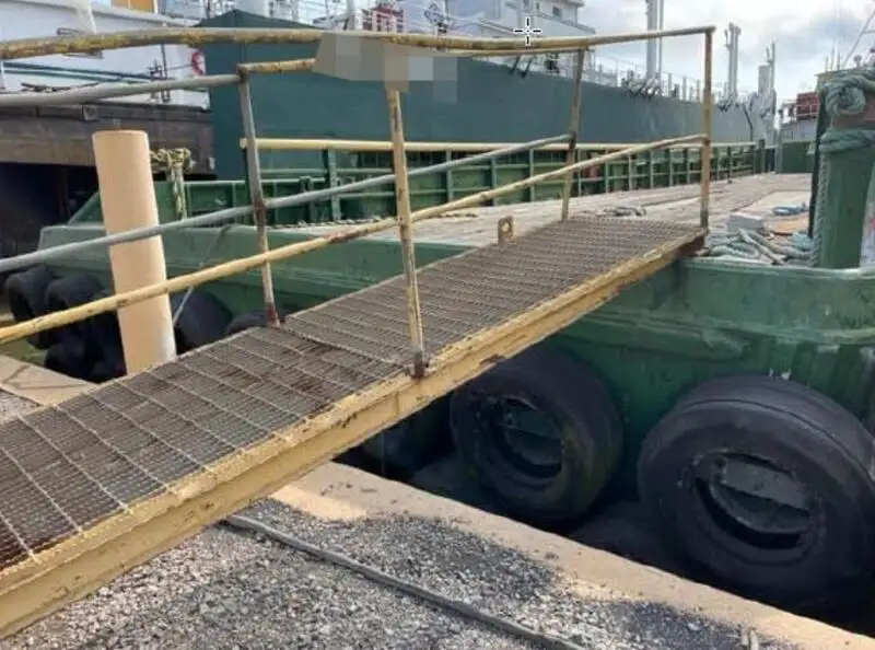 Kapal panumpang keur dijual