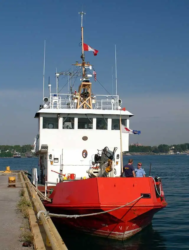 Kapal keruk keur dijual
