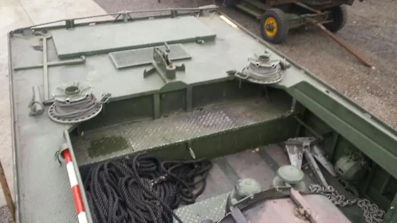 Kapal kerja keur dijual