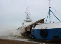 Kapal keruk keur dijual