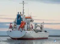 Reefer kapal pikeun dijual