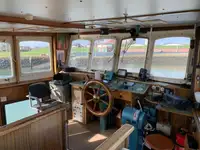 Kapal penarik keur dijual