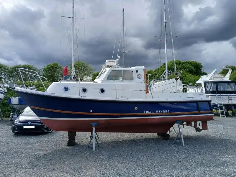 Kapal kerja keur dijual
