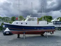 Kapal kerja keur dijual