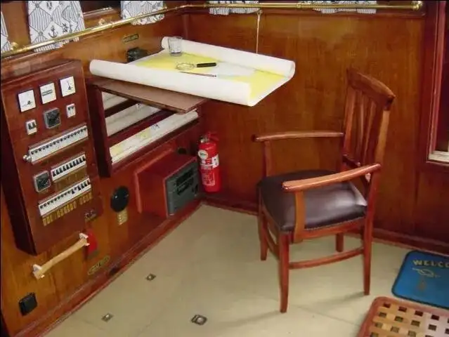 Kapal pemadam kebakaran keur dijual