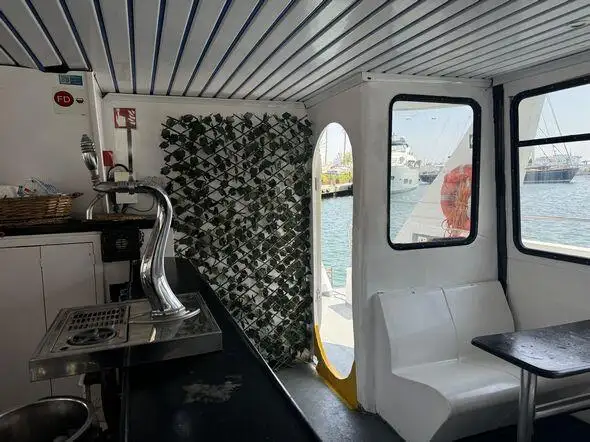 Kapal pesiar keur dijual