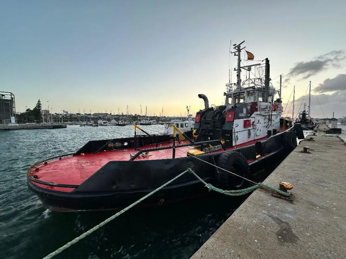Kapal tunda keur dijual