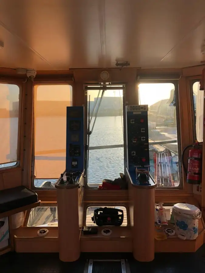 Kapal penarik keur dijual