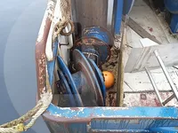 Kapal pangangkut lauk hirup keur dijual