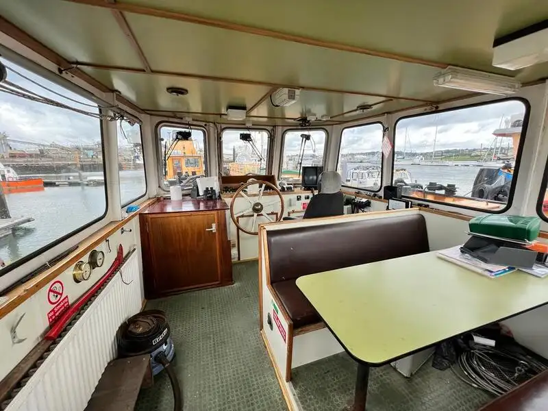 Kapal penarik keur dijual