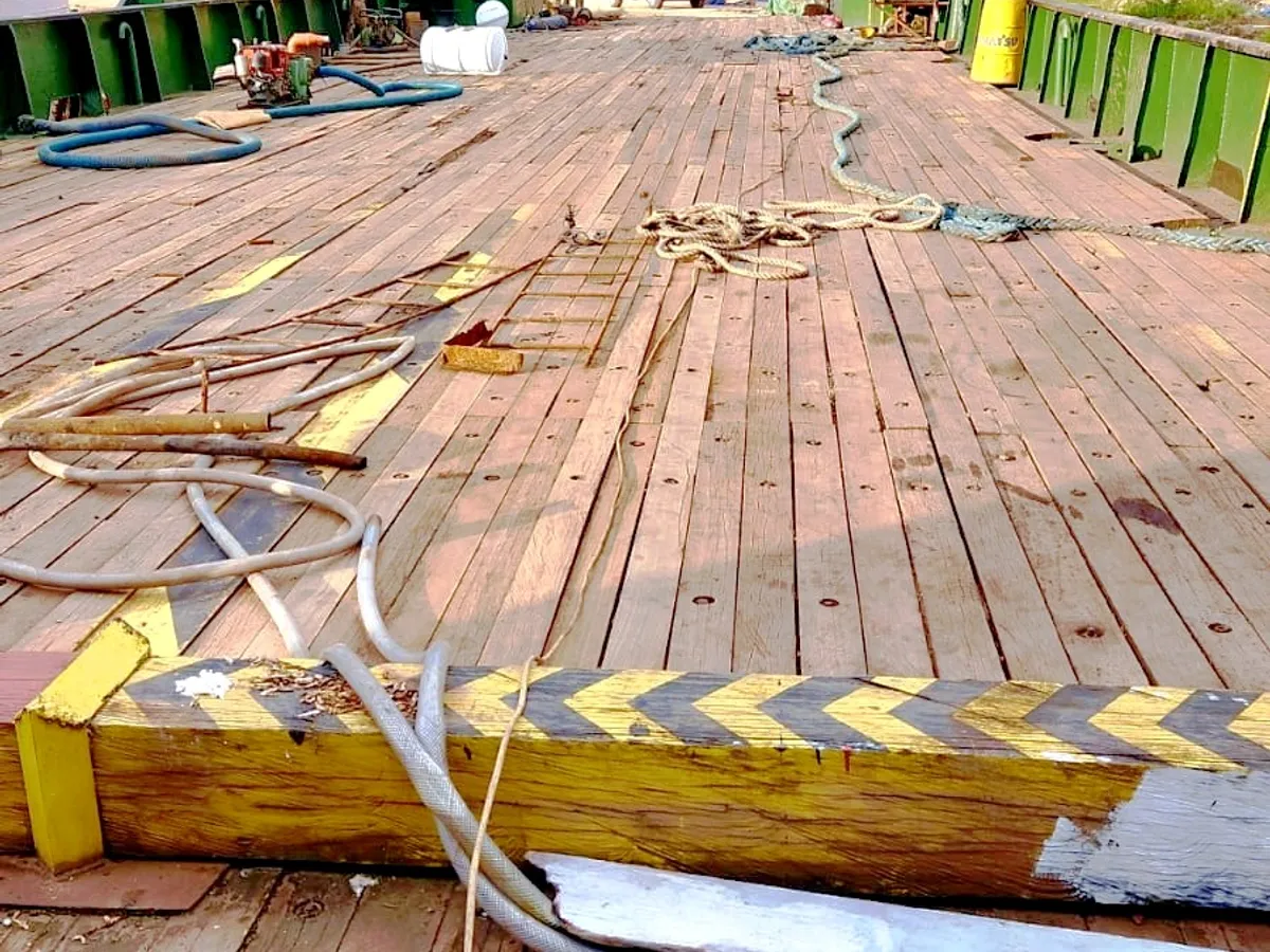 Kapal pendaratan, tangki keur dijual