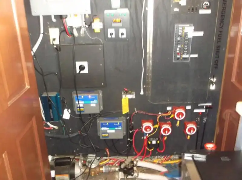 Kapal pesiar keur dijual