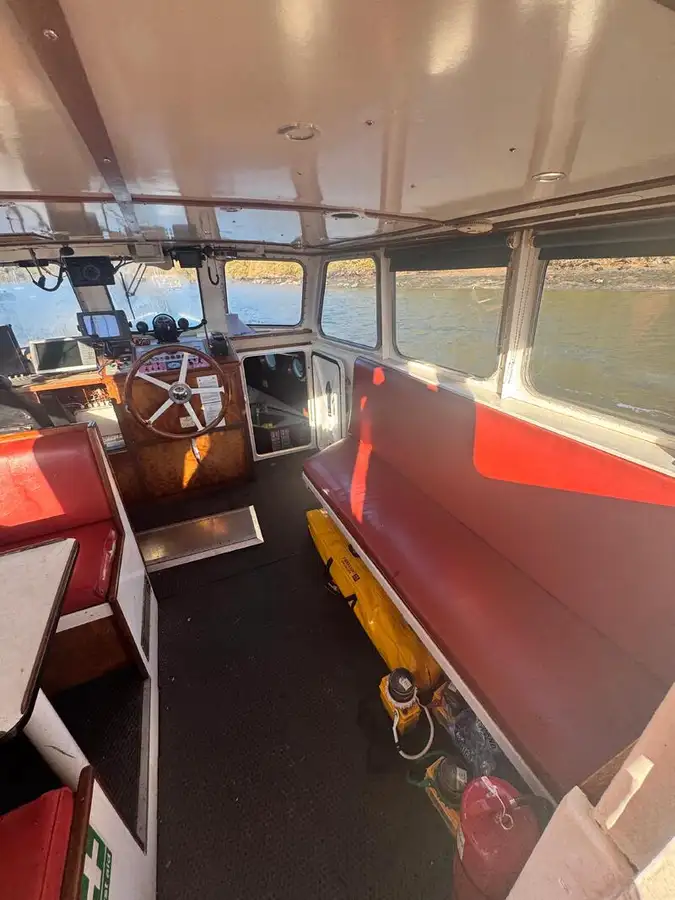 Kapal penarik keur dijual