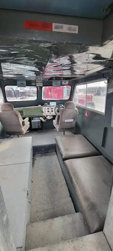 Kapal kerja keur dijual