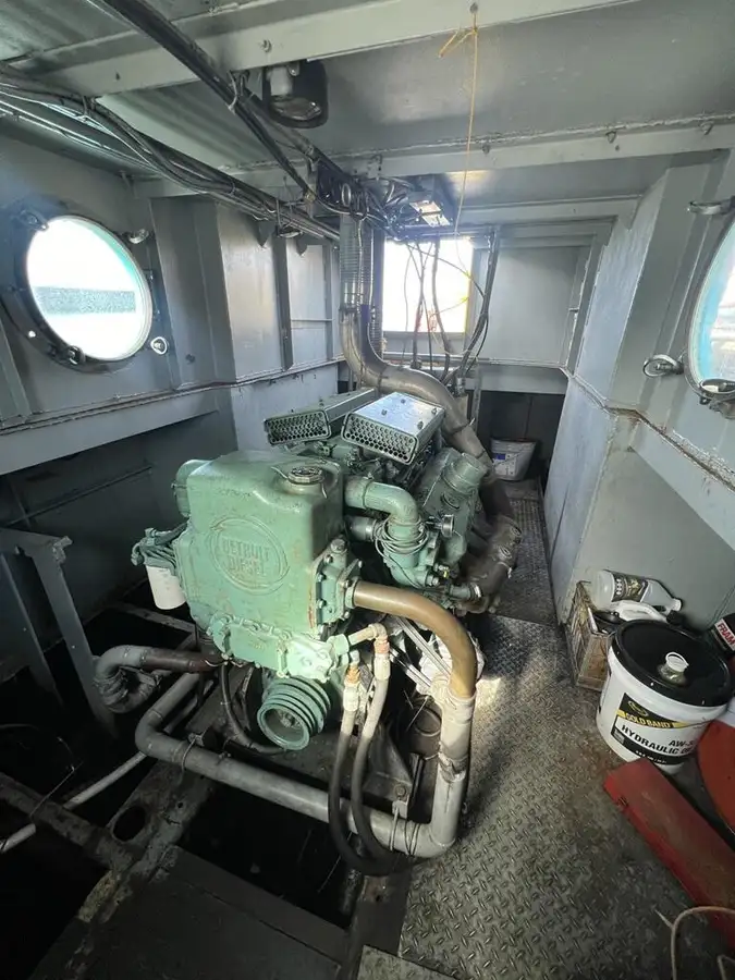 Kapal penarik keur dijual