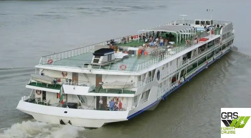 Kapal pesiar keur dijual
