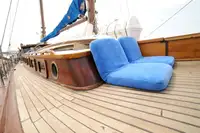Kapal pesiar keur dijual
