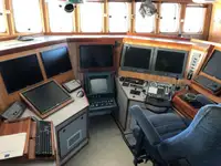 Kapal survey pikeun dijual