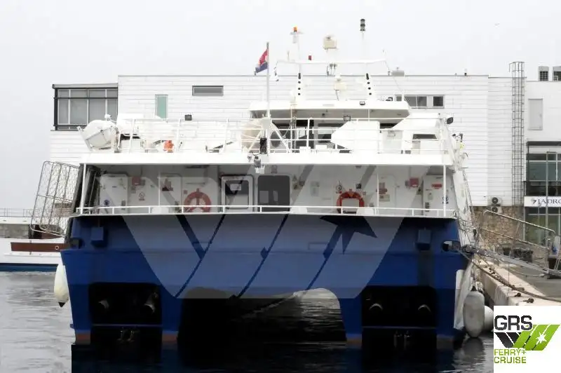 Kapal pesiar keur dijual