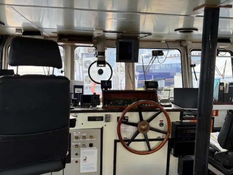 Kapal penarik keur dijual