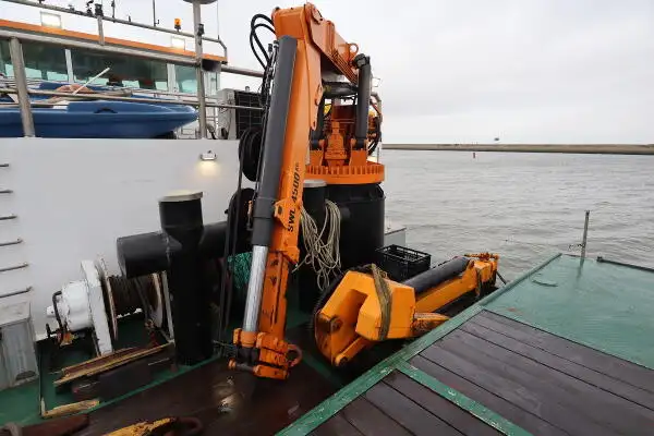 Kapal penarik keur dijual