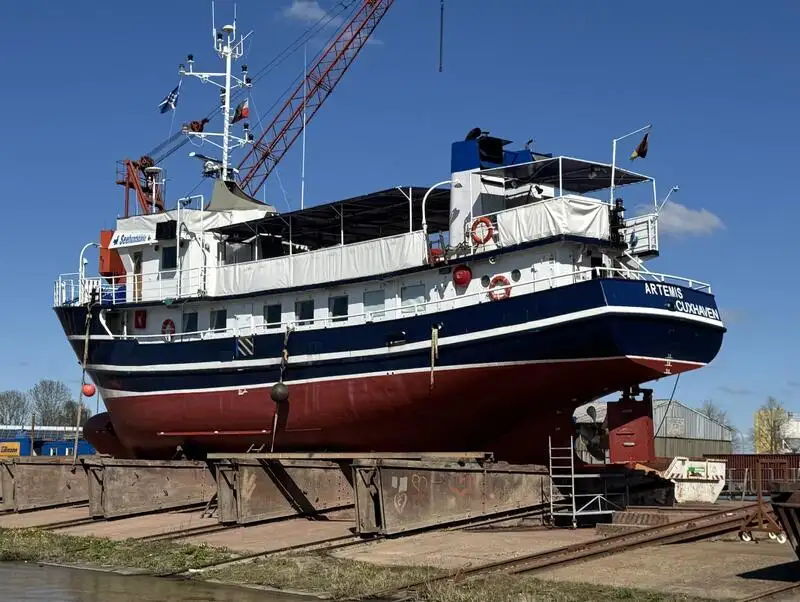 Kapal pangangkut barang curah keur dijual
