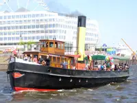 Kapal penarik keur dijual