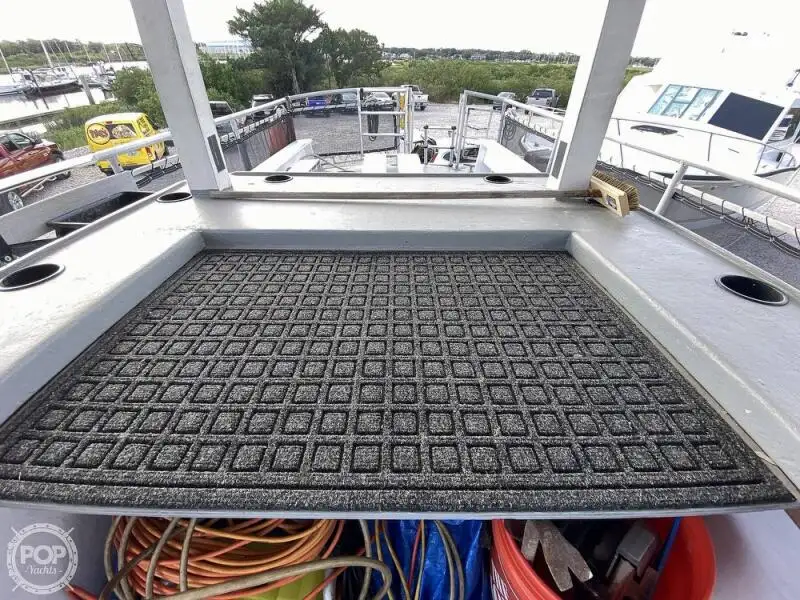 Kapal pesiar keur dijual