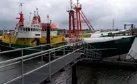 Parahu patroli pikeun dijual