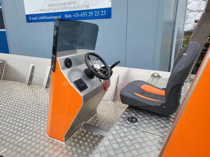 Kapal kerja keur dijual