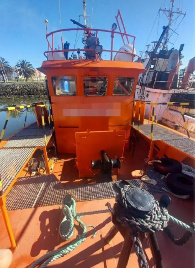 Kapal penarik keur dijual