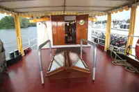 Kapal pesiar keur dijual