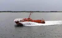 Kapal survey pikeun dijual