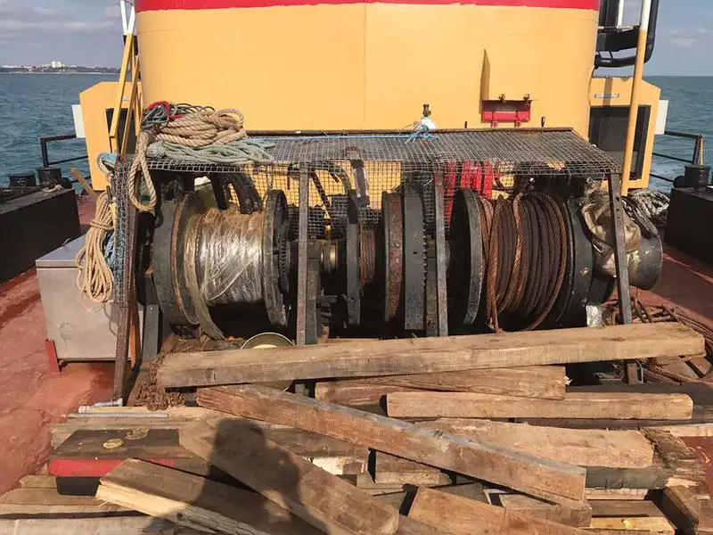 Kapal keruk keur dijual
