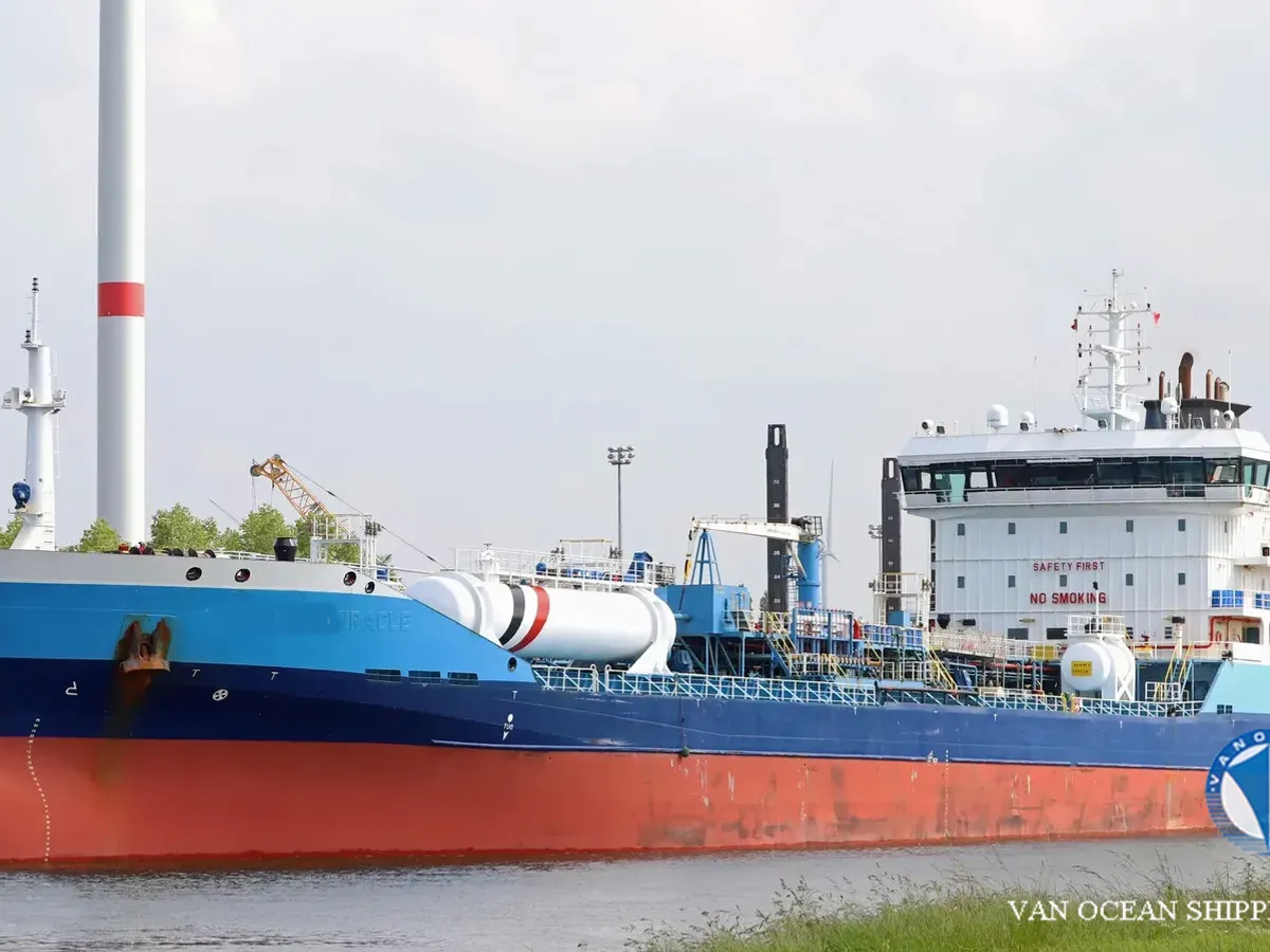Kapal tangki minyak/bahan kimia keur dijual