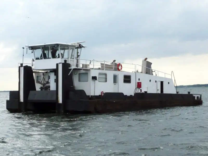 Kapal penarik keur dijual