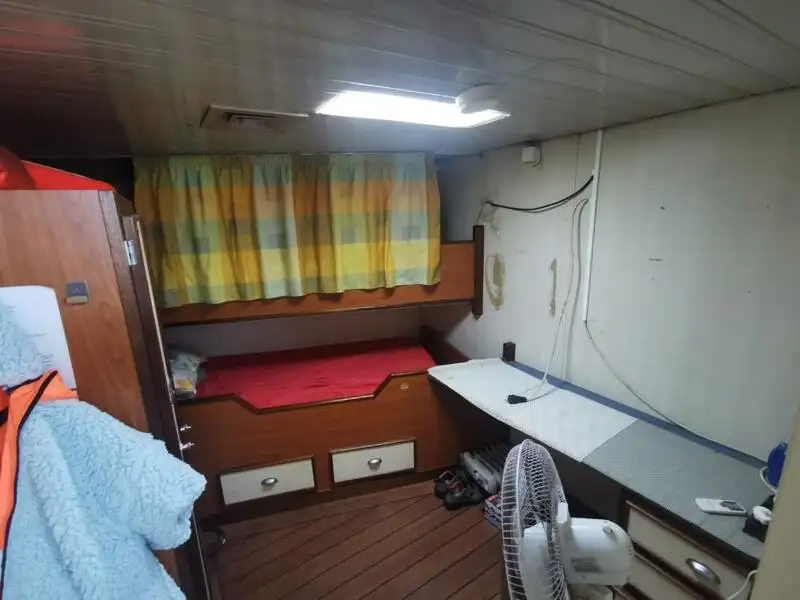 Kapal pasokan keur dijual