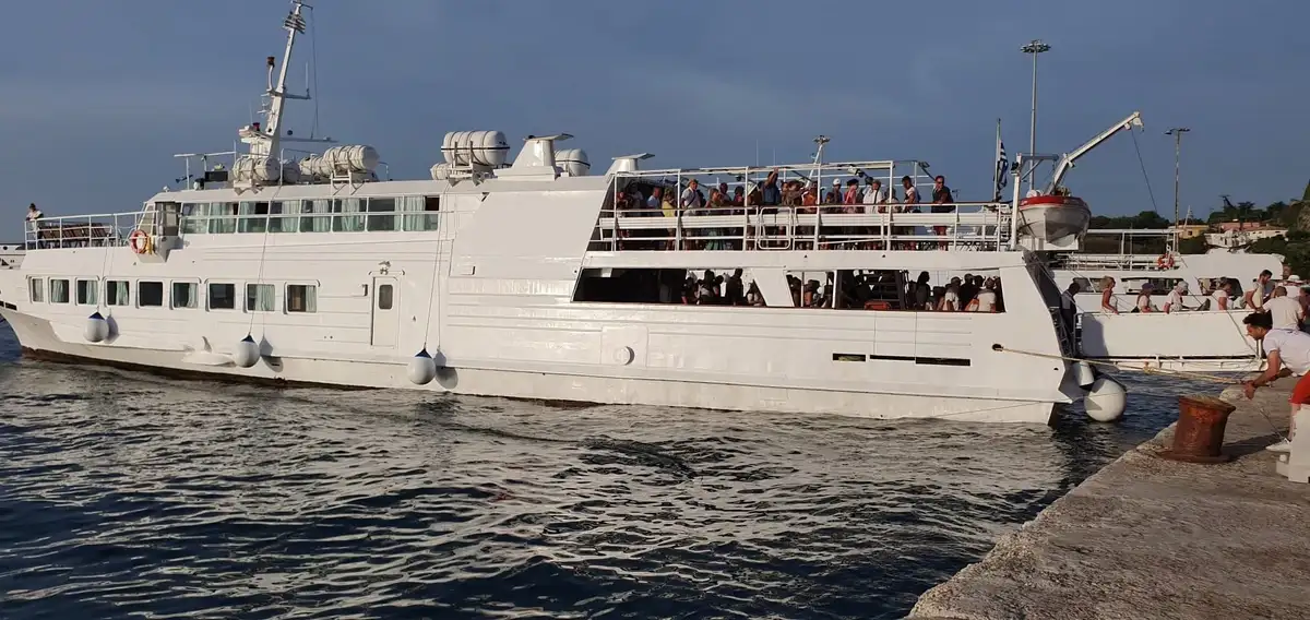Kapal fery keur dijual