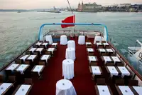 Kapal réstoran keur dijual