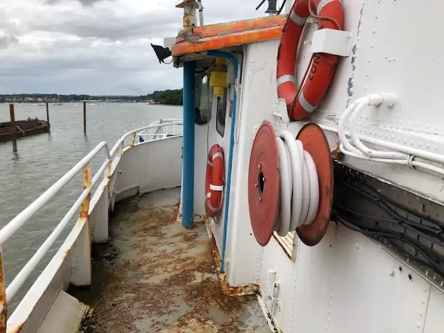 Kapal pesiar keur dijual