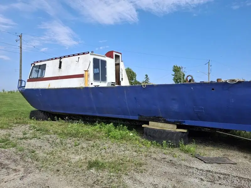 Kapal kerja keur dijual