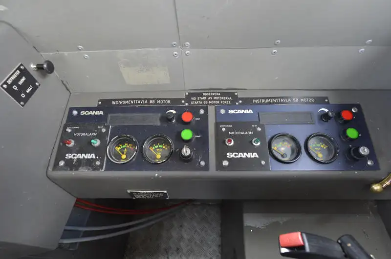 Kapal angkatan laut / militer keur dijual